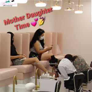 Nouvel équipement de salon de luxe 2023, double lumière, <span class=keywords><strong>station</strong></span> de pédicure rose fantaisie avec massage - Product Image 2