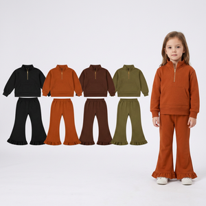 Conjunto de 2 piezas informal para niñas: Sudadera con cremallera de manga larga de color liso y pantalones acampanados - Product Image 1