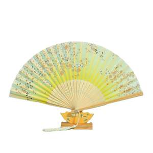 Abanico Plegable Ecológico para Mujer, Diseño Clásico Chino de Estilo Antiguo para Año Nuevo, Portátil y Compacto, Hecho de Bambú - Product Image 1