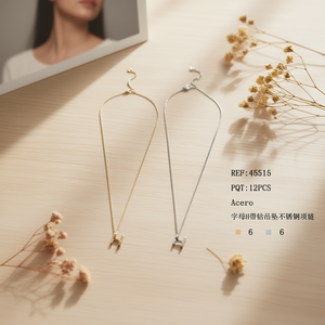 Collana con Ciondolo a Forma di Lettera H in Acciaio Inossidabile - Product Image 3