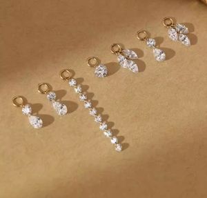 Pendientes de Titanio ASTM-F136 de Alta Calidad <span class=keywords><strong>Gaby</strong></span> con Circonita Cúbica Corte Pera Clásico, Joyería Fina al por Mayor - Product Image 4