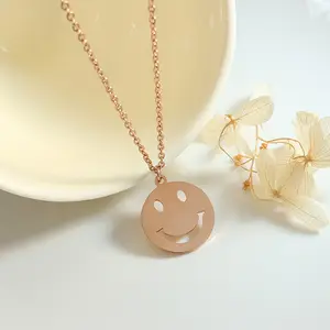 Most Popular 18k Gold Smiley Face Pendant Necklace No Faded Fashionable Sweater Necklace Clothes Chain
