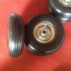 Carretilla de mano Maxtop con rueda de espuma de PU de 260x85mm 300-4, neumáticos antipinchazos 3.00-4, para uso en hoteles - Product Image 1