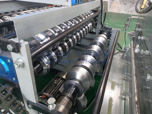 Ligne de production de tôles trapézoïdales de haute précision 686, machine de formage à froid automatique pour toitures métalliques - Product Image 2