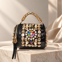 Nouveau Sac Seau en Cuir PU avec Rivets et Strass, Orné de Pierres et Perles, Sac à Main Tendance pour Femmes, Sacs de Luxe pour Mariage