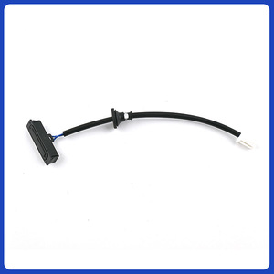สวิตช์เปิดฝากระโปรงท้าย Yiy Luxgen U6 รุ่น 63270FJ000 ของแท้ตรงรุ่นจากโรงงาน - Product Image 2