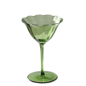 <span class=keywords><strong>Verre</strong></span> à cocktail sur <span class=keywords><strong>pied</strong></span> haut en <span class=keywords><strong>verre</strong></span> <span class=keywords><strong>vert</strong></span> floral vintage personnalisé en gros - Product Image 4