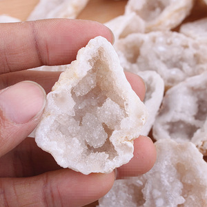 Piedra Natural rugosa de alta calidad, piedra de cristal de alto nivel, rebanada de <span class=keywords><strong>geoda</strong></span> para decoración, venta al por mayor - Product Image 3