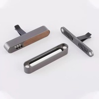 Diffuseur de parfum pour voiture en métal, clip de ventilation, logo gravé au laser personnalisé, huile essentielle, désodorisant, évaporation naturelle, sans électricité, portable