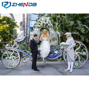 Carruaje de Entrada de Novia de Alta Calidad, Estilo Cuento de Hadas, Color Blanco, Temática Cenicienta, con Caballos y Diseño de Calabaza - Product Image 3