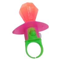 En gros, bonbons en plastique lumineux, saveur fruitée, bonbons durs en anneau sucrés, sucettes, bonbons pour enfants, boîte de confiseries, glaçage