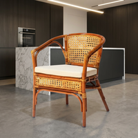 Fauteuil en rotin cannellé fait main, design chic, confortable, moderne et minimaliste pour hall d'hôtel, salon, bureau à domicile