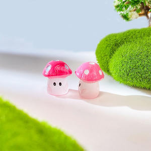 Mini figurine de champignon de dessin animé en résine plastique, mignonne, pour décoration de table DIY avec mousse - Product Image 5
