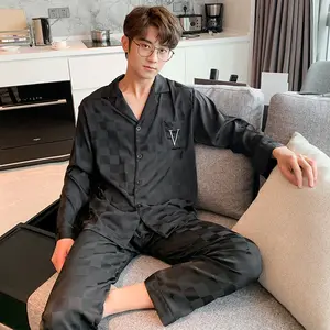 Nieuwkomers Man Homewear Mode Nachtkleding Satijn Zijde Lange Mouw Mannen Slaap Slijtage Pyjama Set