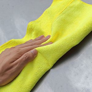 ผ้าไมโครไฟเบอร์หนานุ่ม ซึมซับดีเยี่ยม สำหรับเช็ดทำความสะอาดรถยนต์ - Product Image 1