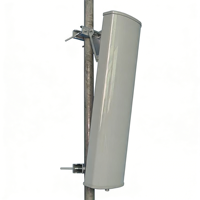 Antenne cellulaire multi-bandes 4G LTE 5G NR verticale 15dBi 1710~2700 MHz, antenne de station de base fixe à inclinaison descendante