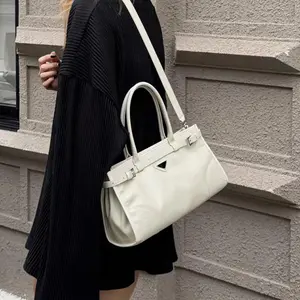 2024 moda yumuşak inek derisi kadın çanta High-end deri kadın askılı omuz çantası