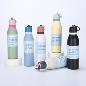 Nuevas Botellas de Agua Aisladas de <span class=keywords><strong>Acero</strong></span> Inoxidable de Doble Pared para Deportes y Viajes, de 500 ml y 750 ml, con Logotipo Personalizado - Product Image 5