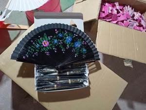 Abanico de mano español clásico de madera de 23 cm para decoración, baile, fiestas, publicidad, recuerdo, con decoración pintada - Product Image 3