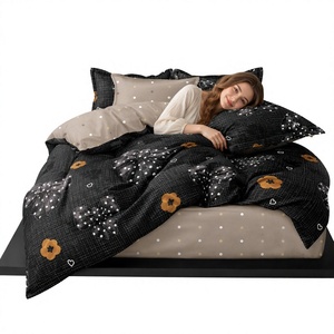 Juego de Ropa de Cama Negra Encantadora de 3 Piezas con Envío Directo desde la UE, Funda de Edredón de Poliéster con Diseño de Lazo y Corazón, Stock Local en Polonia - Product Image 1