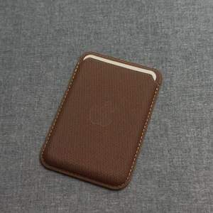 Nouvelle coque officielle 1:1 en tissu TechWoven avec motif en tissu et logo, aimant puissant, animation, pour iPhone 17, 17 Air, 17 Pro Max, 17 Pro - Product Image 3