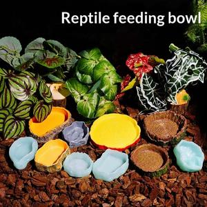 Pet Series Reptile Feeding Bowl Small Self-Drinking Tray Drop-Resistant Durable Reptile Tank Use Wholesale - Product Image 1