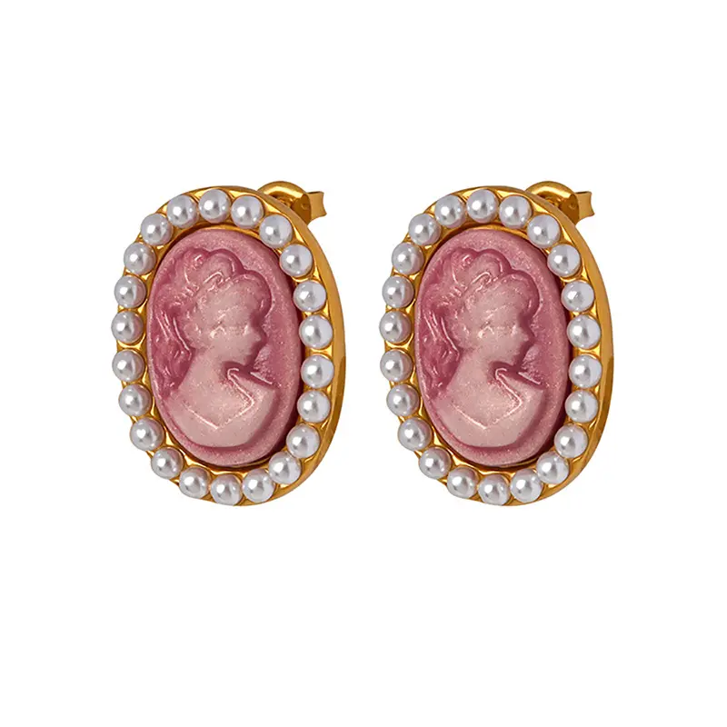 Gioielli alla moda ipoallergenici orecchini rosa artistici Vintage in acciaio inossidabile placcato oro 18K orecchini a bottone con perla regina YF3376