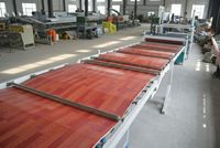 Machine de fabrication de tapis de sol antidérapants en PVC en rouleaux
