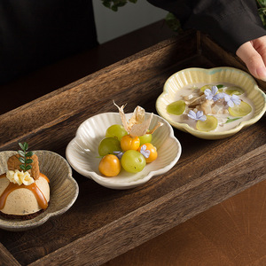 Piatto in Ceramica a Forma di Petalo Multicolore per Dessert, Frutta, Snack, Uso Quotidiano <span class=keywords><strong>e</strong></span> Presentazione per Tè del Pomeriggio - Product Image 2