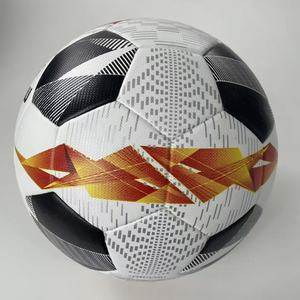 Ballon de football et de <span class=keywords><strong>futsal</strong></span> en cuir PU à faible rebond, taille 4, couleur personnalisée, vente en gros, Coupe du Monde 2026 - Product Image 6