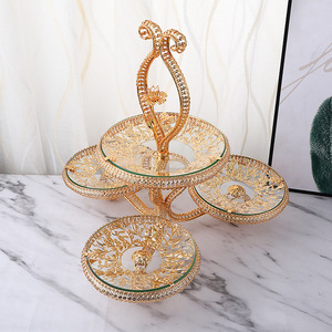 Support de support de Cupcake en cristal royal Offre Spéciale gâteau de mariage de haute qualité décoration de <span class=keywords><strong>fruits</strong></span> <span class=keywords><strong>frais</strong></span> plateau de sculpture dorée plaque plaque de verre - Product Image 2