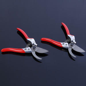 กรรไกรตัดกิ่งเคลือบเทฟลอน สแตนเลส ด้ามจับสีแดง ขนาด 20-30 มม. สำหรับตัดแต่งกิ่งไม้ ผลไม้ และผัก - Product Image 2