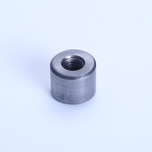 Tuerca cilíndrica extendida de acero al carbono M8x1.25 Grado A Nivel 4.8 para equipos deportivos - Product Image 1