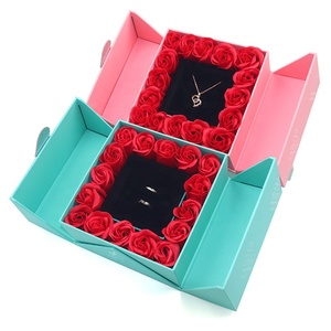 Caja de Regalo con Collar y 16 Rosas Eternas Preservadas, Joyería con Rosas, Regalo para Cumpleaños, <span class=keywords><strong>San</strong></span> Valentín, Día de la Madre 2026 - Product Image 4