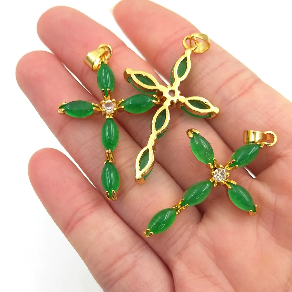 factory wholesale price natural green crystal pendant choker jesus cross charm gold chain necklace 18 inches for women gifts