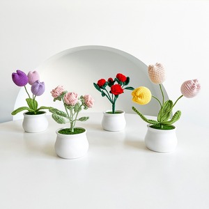 Nuevo adorno artesanal tejido a mano, tulipán de varias cabezas, adorno de escritorio, producto decorativo terminado. - Product Image 1