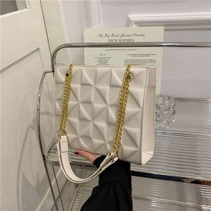 Bolsos Sencillos con Relieve para Mujer, Bolso de Hombro Casual de Calidad, Bolso de Mano de Diseño que Combina con Todo, Bolso Cruzado con Cadena para Mujer - Product Image 6