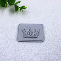 Écussons en caoutchouc PVC souple personnalisés avec logo gaufré rectangulaire, pour vêtements, chapeaux, accessoires tactiques, patchs en silicone à coudre, accessoires vestimentaires