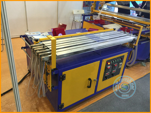 เครื่องดัดเส้นอะคริลิกพลาสติกแบบหลายฟังก์ชั่นพร้อมมอเตอร์ PLC กึ่งอัตโนมัติสำหรับการแปรรูปอะลูมิเนียม - Product Image 3