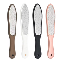 Râpe à pieds professionnelle en acier inoxydable et plastique en forme d'épée, double face, pour éliminer les callosités, outil de pédicure