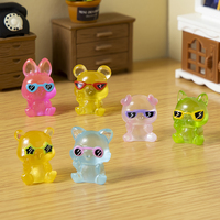 Meilleures ventes Mascot Smol Cool Coastalcore Macaron Pastel Luminous Resin Figurine d'animaux avec lunettes de soleil Décoration de tableau de bord de voiture