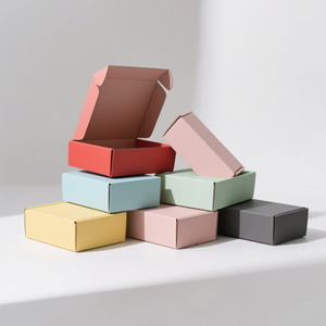 Scatola Postale <span class=keywords><strong>in</strong></span> Carta Nera Ecologica con Design Personalizzato, Materiali Riciclati, Logo Personalizzato, Confezione per Calzini, Vendita all'Ingrosso <span class=keywords><strong>Made</strong></span> <span class=keywords><strong>in</strong></span> China - Product Image 3