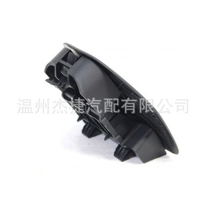 แผ่นตกแต่งโลโก้สามเหลี่ยมสำหรับ BMW ซีรีส์ 7 รุ่น G11/G12 หมายเลข 51497383584 เพื่อสไตล์ระดับพรีเมียม - Product Image 3