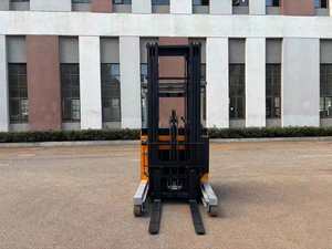 รถยกไฟฟ้าจีนแบบ Reach Truck ขนาด 1000กก. 1500กก. 2000กก. ความสูงยก 1.5ม. 2ม. รถยกไฟฟ้าเต็มรูปแบบ 2000กก. - Product Image 3