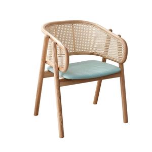 Chaise contemporaine d'extérieur en rotin tissé avec coussin Matériau de haute qualité pour les meubles de cour, de balcon et de villa - Product Image 5