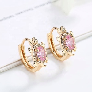Boucles d'oreilles créoles tortue en plaqué or 18 carats avec zircons cubiques pour femmes, bijoux fantaisie en gros - Product Image 4