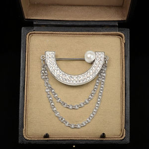 Wholesale 2000+ Style High-quality Full Rhinestone <strong>CC</strong> <strong>BROOCH</strong> V DD Designer Brand Luxury Women Metal Custom Letter <strong>Brooch</strong> Pins - Product Image 5