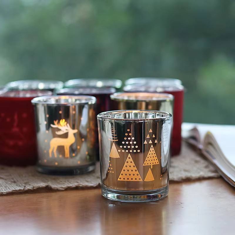 ต้นคริสต์มาสเรขาคณิตสีเงิน