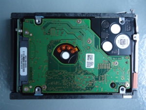 Disque dur de serveur SAS d'occasion en gros, 600 Go, 10 000 tr/min, 2,5 pouces, 64 Mo de cache, HDD - Product Image 3