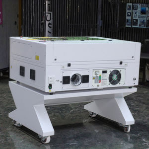 Máquina de corte y grabado láser <span class=keywords><strong>CO2</strong></span> de escritorio grande, punto rojo con enfoque automático para madera, acrílico y MDF, formato gráfico LAS compatible - Product Image 4